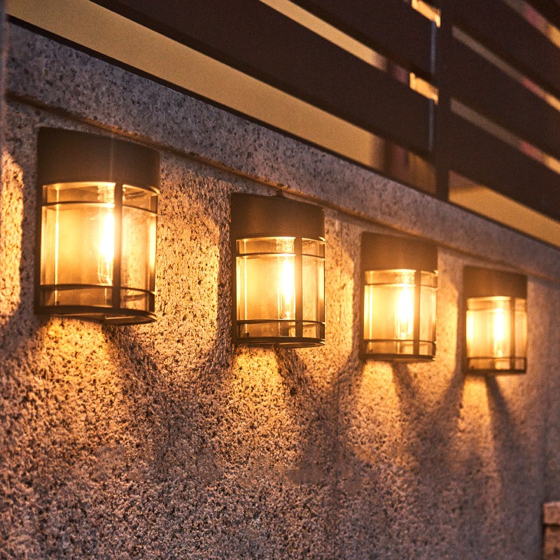 Lampada Solare LED da Giardino - Smart Garden Fence recensione e prezzo